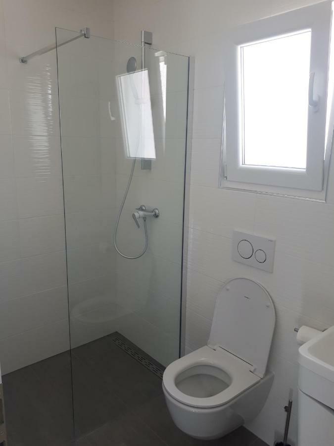 Apartman Mandi ビビニェ エクステリア 写真